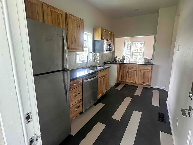502 Bella Vista Rd — Photo 6