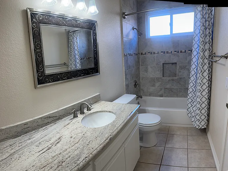 2211 Rhonda St — Photo 19