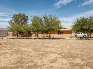 23524 Cherokee Rd, Apple Valley, CA 92307