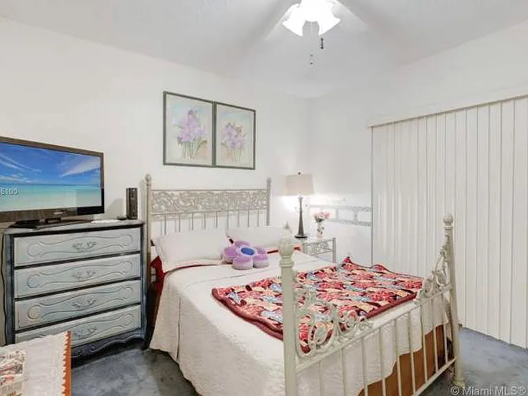 12559 SW 144th Ter — Photo 18