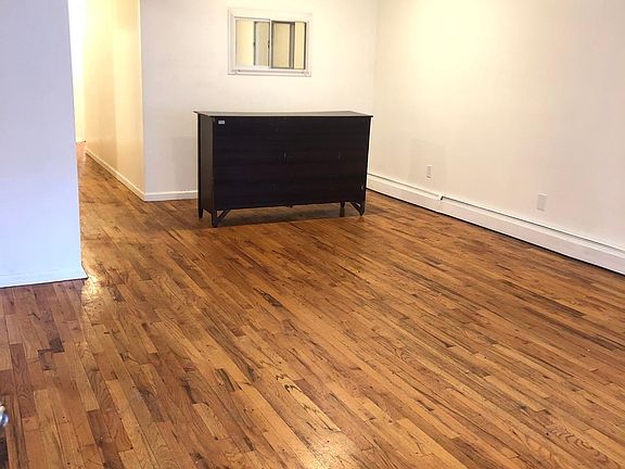 3rd image of 2084 Honeywell Ave #3