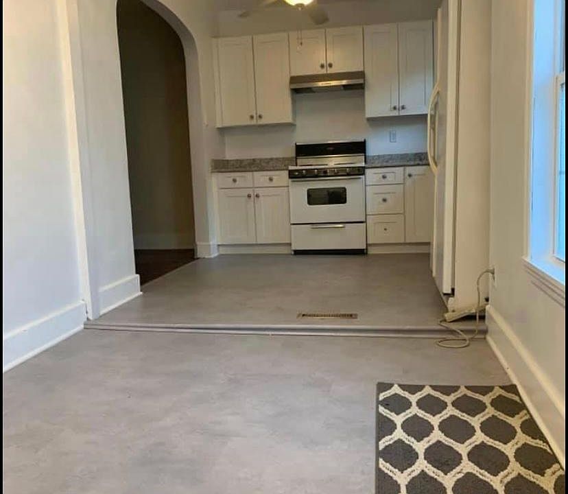 1st image of 415 W Otterman St