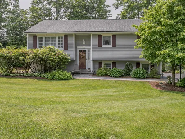 2 Valley View Circle, Warwick, NY 10990