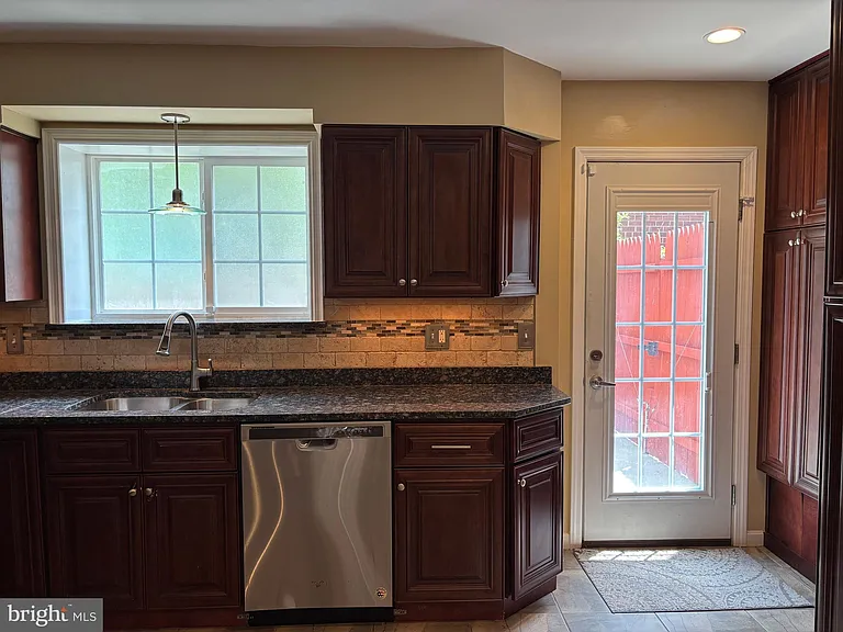 3913 Parsons Rd — Photo 28