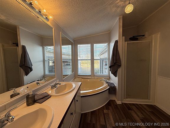 5th image of 607 Crabapple Ct
