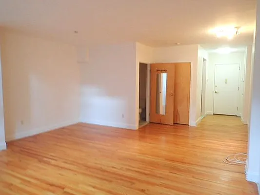 Rented by Brooklyn Heights Real Estate Inc | media 3