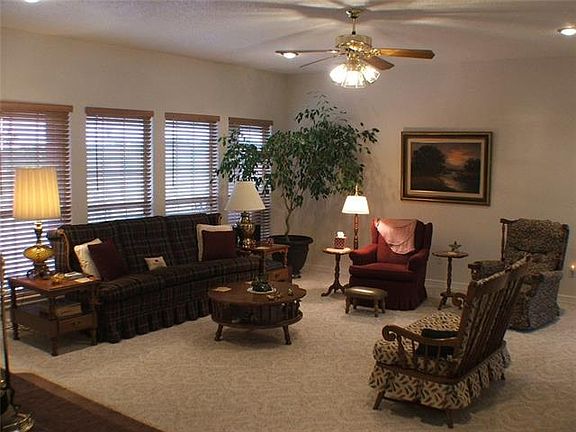 3rd image of 2405 Trotter Ct