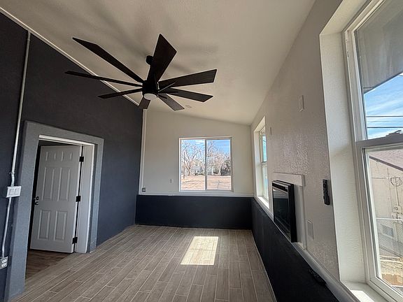 2nd image of 2908 Cascade Ave #B