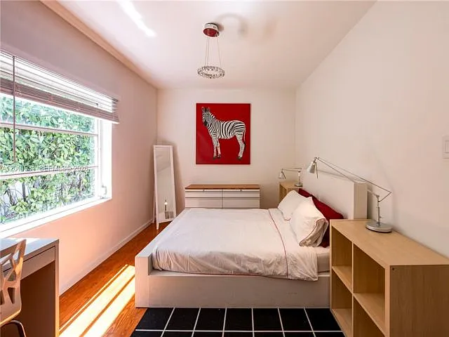 3 bed, 3.0 bath, 1474 sqft, $4,300 — Photo 4