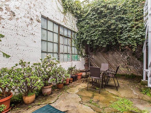 2nd image of 435 Tehama St APT 2