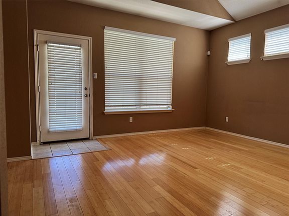 3rd image of 1900 Scofield Ridge Pkwy APT 3503