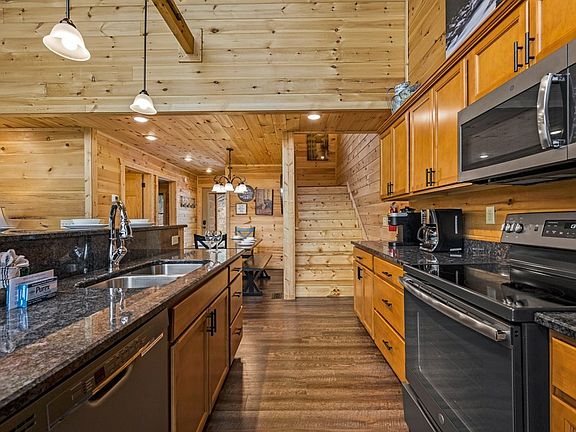 5th image of 1209 Parkview Vista Way