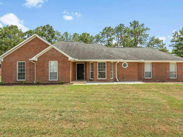 31 Clayton Ct, Phenix City, AL 36869