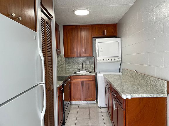 5th image of 2015 Wilder Ave APT 2H