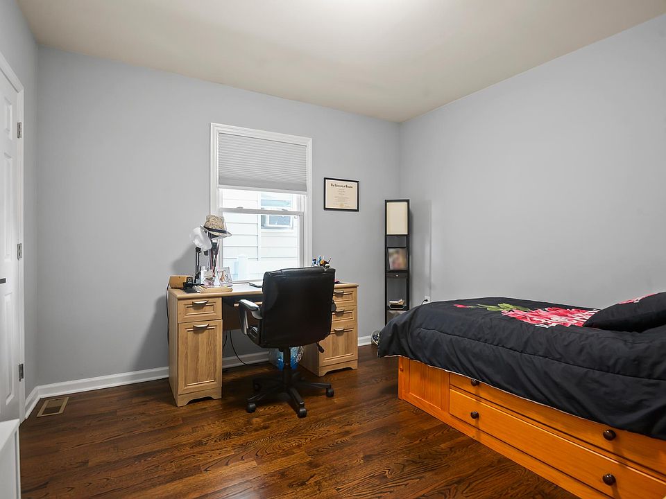 1st image of 104 Malone Ave