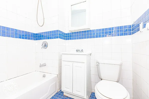 Rented by MySpaceNYC | media 20