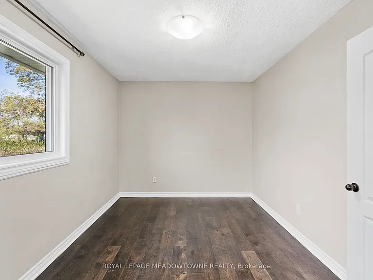 176 Longfield Rd #UPPER — Photo 21