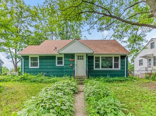 2196 7th St W, Saint Paul, MN 55116