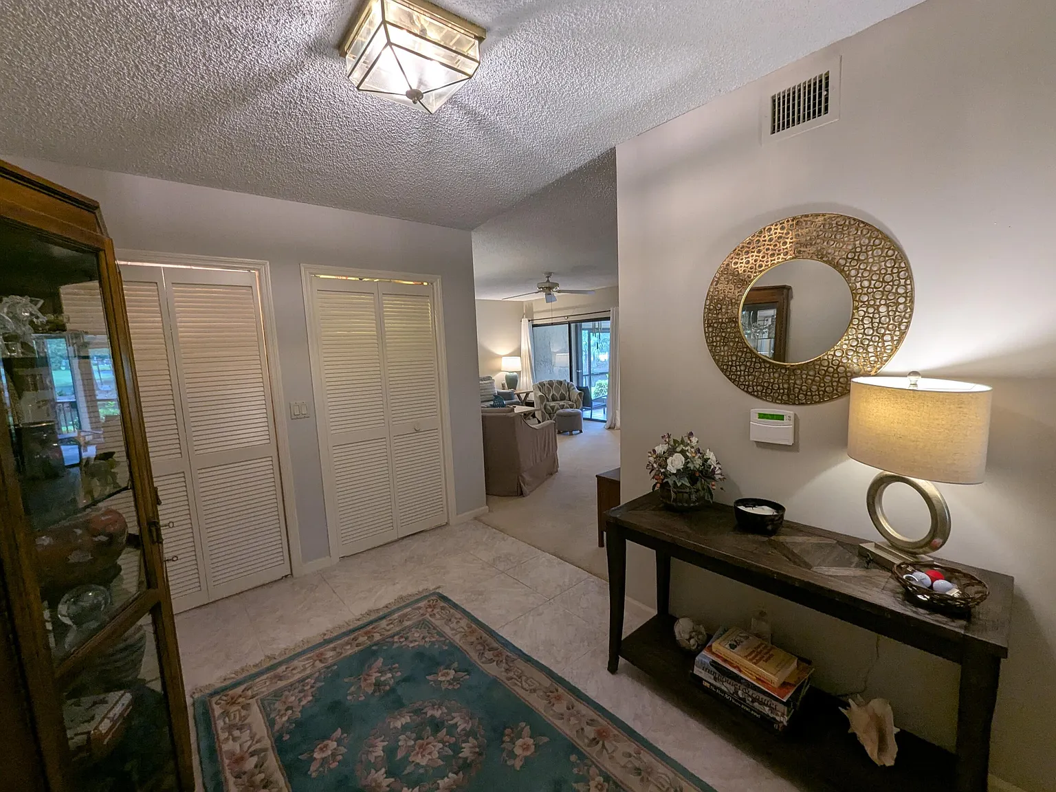 2 bed, 2.0 bath, 1452 sqft, $7,500 — Photo 3