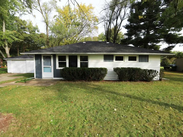 13711 Esther Ave, Mishawaka, IN 46545