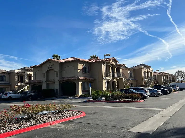 50650 Santa Rosa Plz — Photo 13