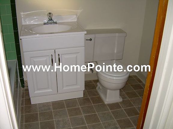 4th image of 3224 X St APT 6