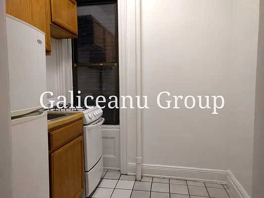 Rented by Lexington Real Estate Group | media 35