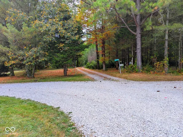 6191 Critter Ln, Freedom, IN 47431