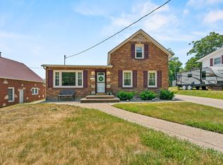 130 W Fulliam Ave, Muscatine, IA 52761