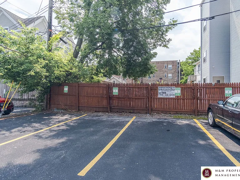 947 South Blvd — Photo 16