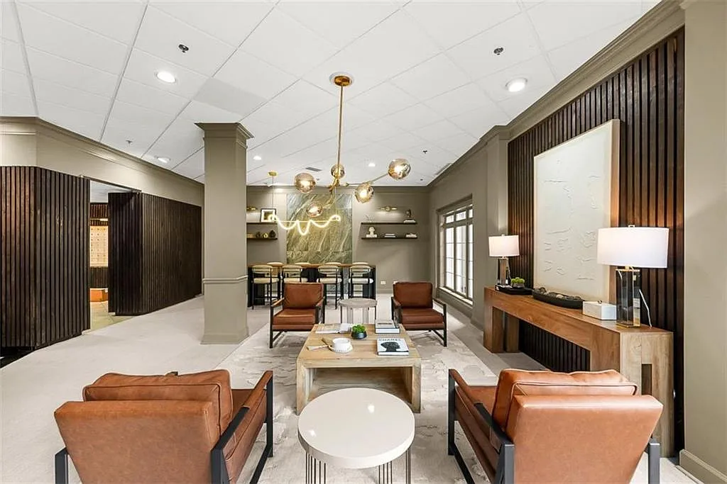 1 bed, 1.0 bath, 814 sqft, $2,300 — Photo 3