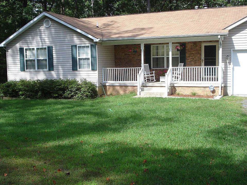 15950 Crowfoot Court