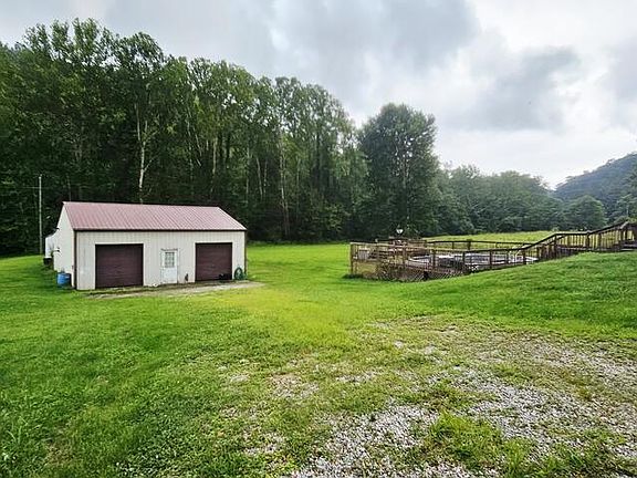 3rd image of 18009 Silver Run Rd