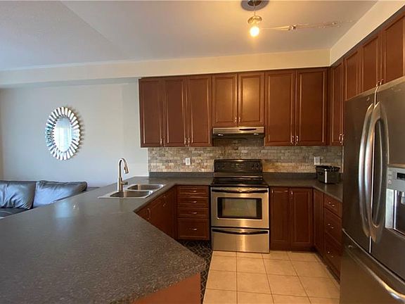 5th image of 2425 Presquile Dr