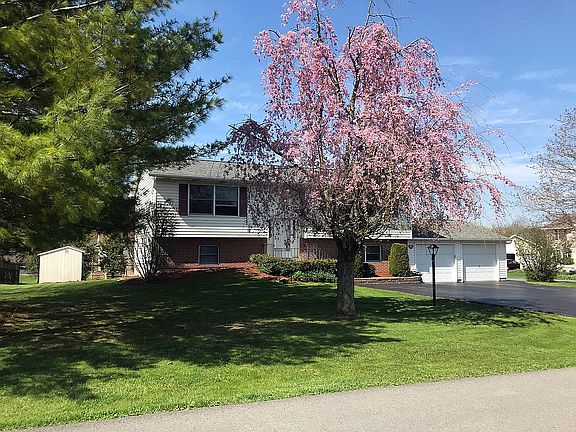 2nd image of 2815 Sharon St