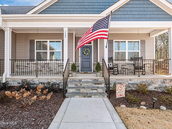 2nd image of 132 Courtland Circle