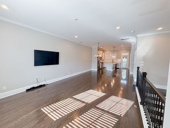 5th image of 1028 Bowman Woods Dr