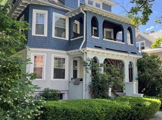 216-218 Fort Pleasant Ave, Springfield, MA 01108