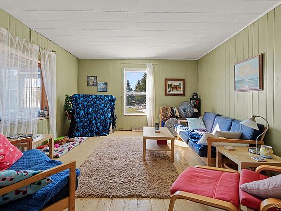 3rd image of 5183 N Lakeshore Rd