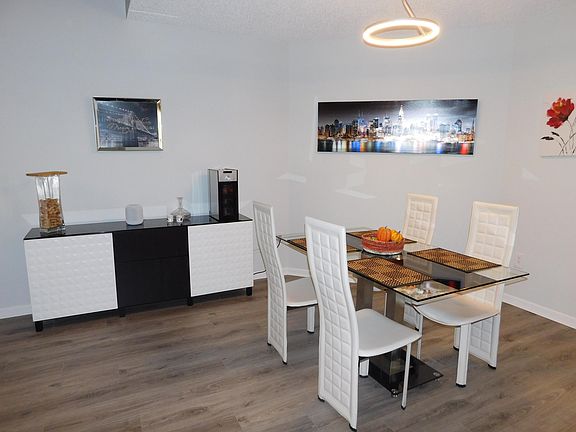 5th image of 5099 Splendido Ct APT Q