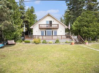 1445 Us Highway 2 W, Saint Ignace, MI 49781