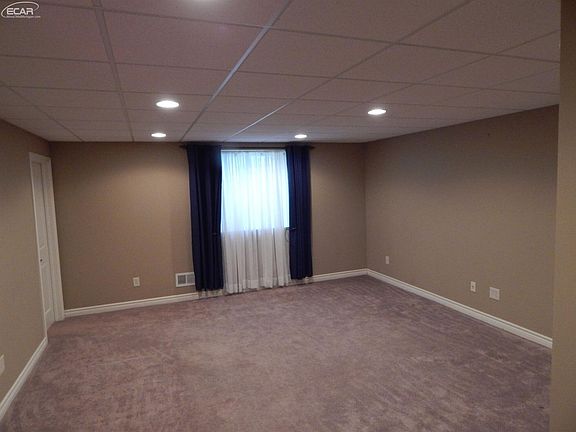 5th image of 3617 Thornwood Dr