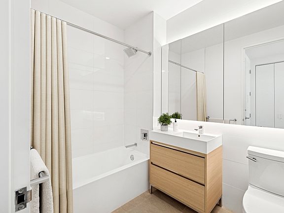 5th image of 20 Broad St APT 213