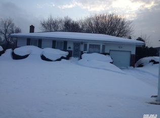 32 Gehrig St, Commack, NY 11725
