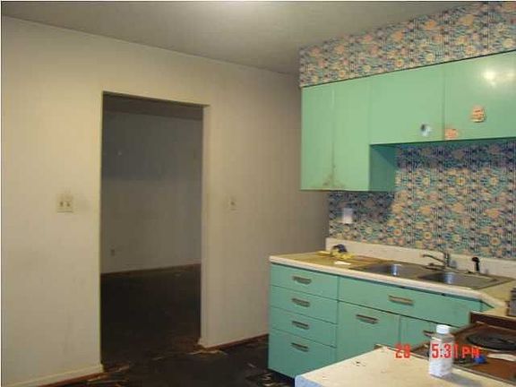 5th image of 10707 Leelah Ct