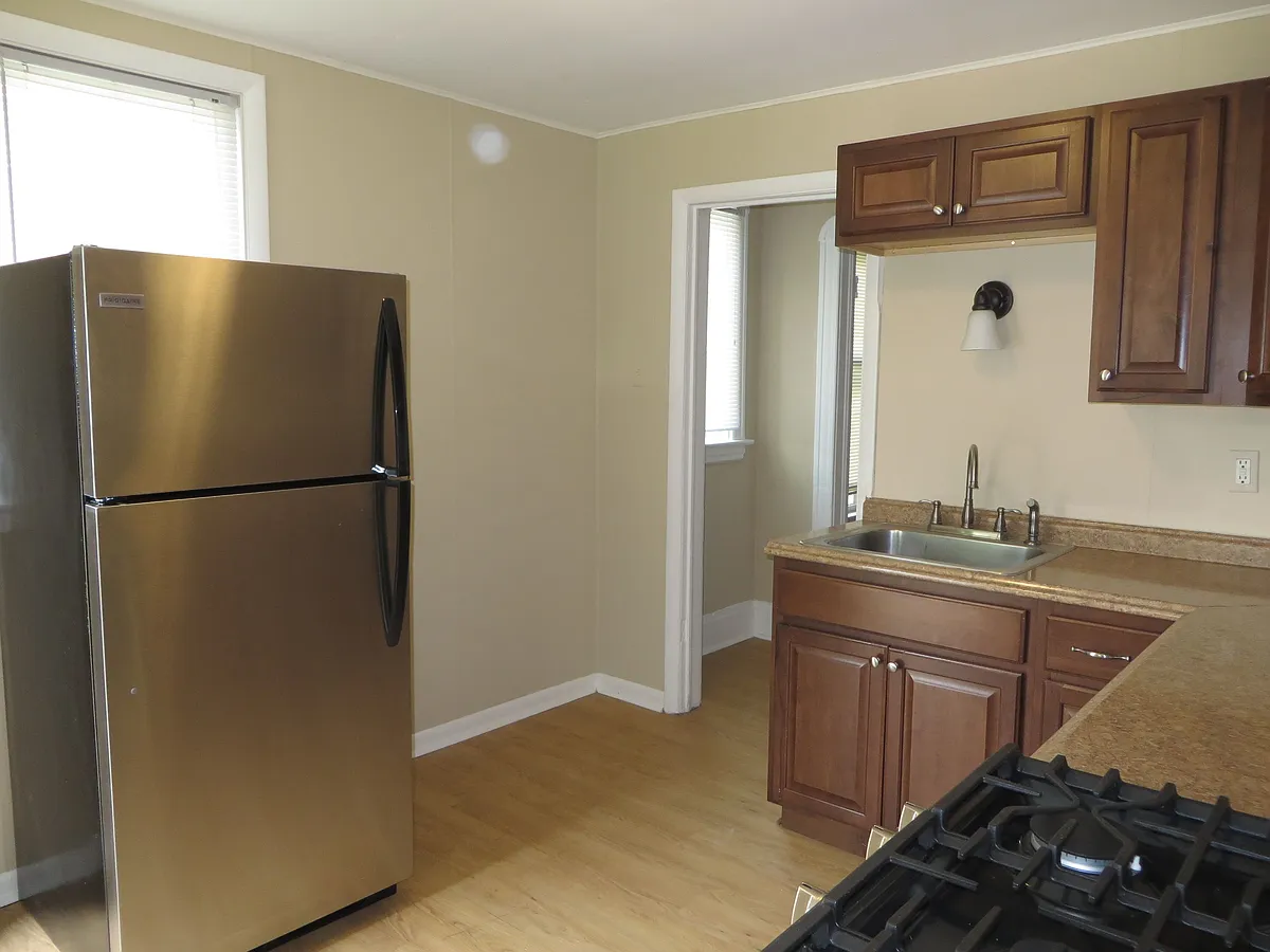 Kitchen - E 3rd St