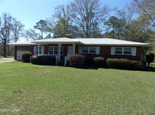 1235 N Waukesha St, Bonifay, FL 32425