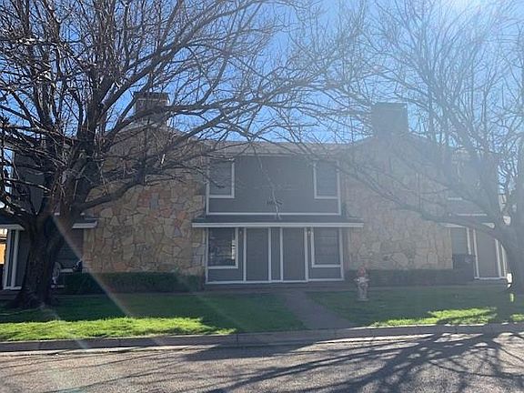 3rd image of 1604 Sun Valley Dr