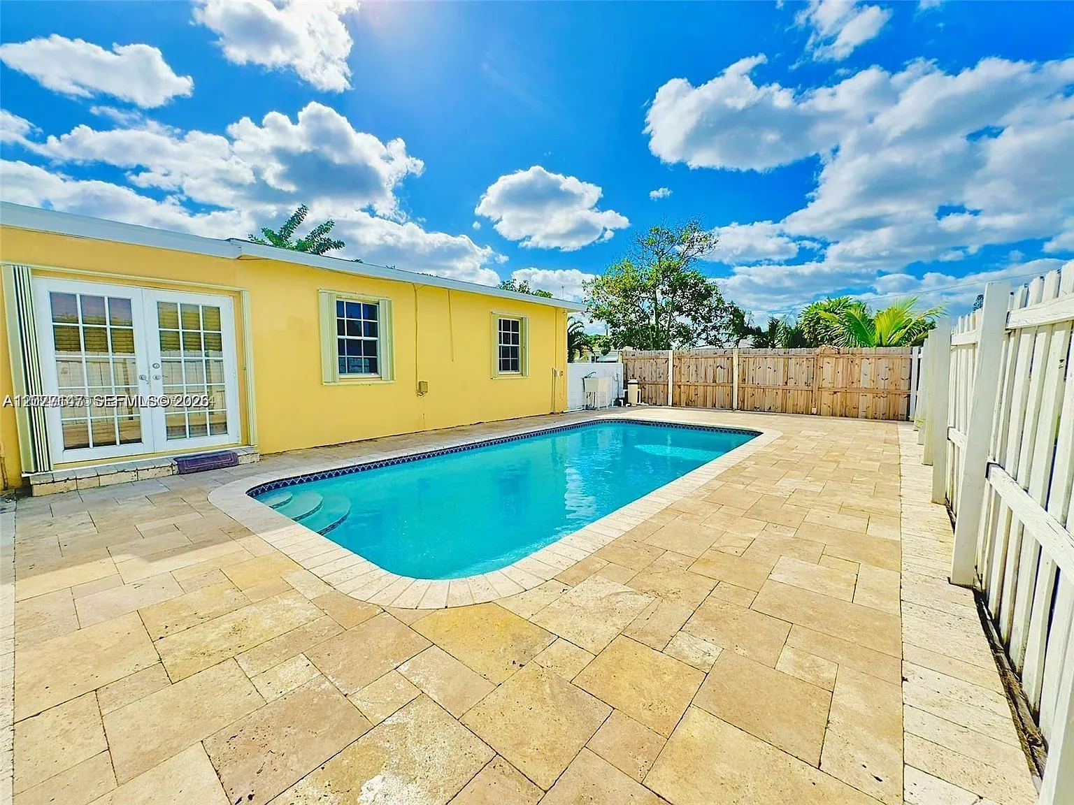 South Hollywood Amd Plat — Photo 1
