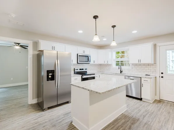 303 E St, Richmond, KY 40475